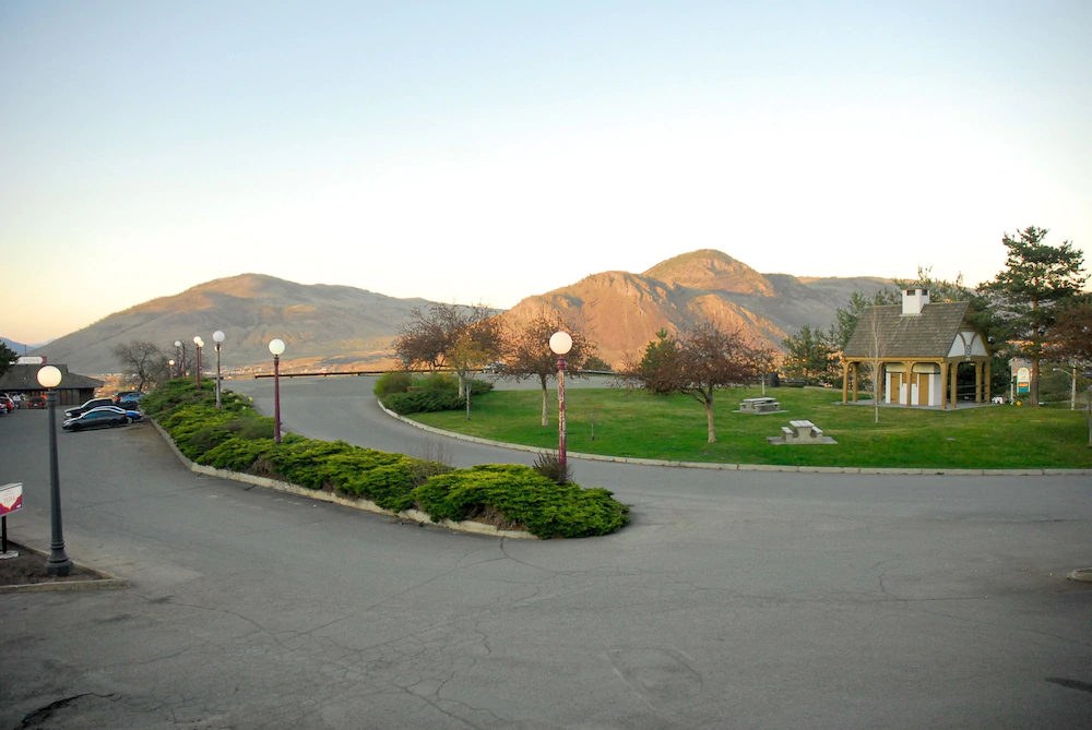 The Vista Inn
