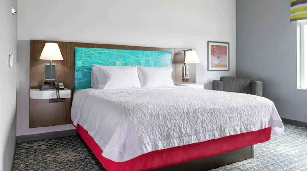 Hampton Inn & Suites by Hilton Kelowna Airport