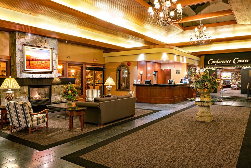 Ramada by Wyndham Kelowna Hotel & Conference Center