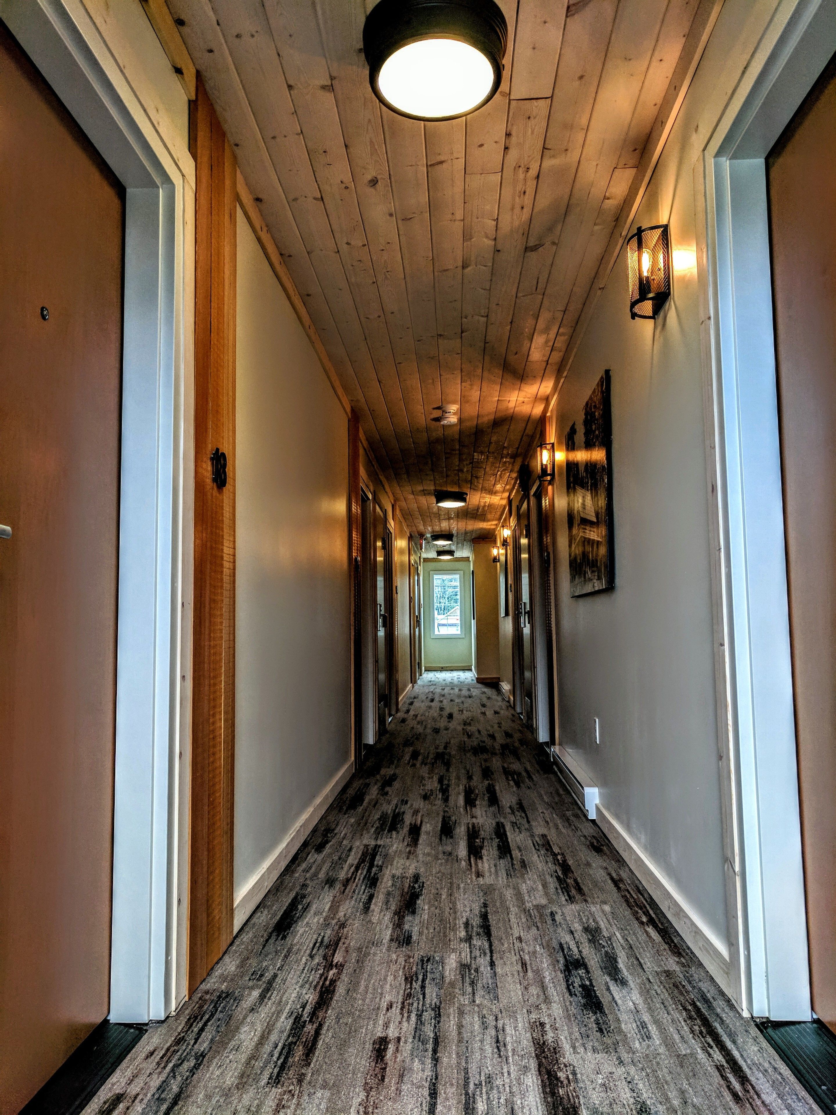 Riverside Inn