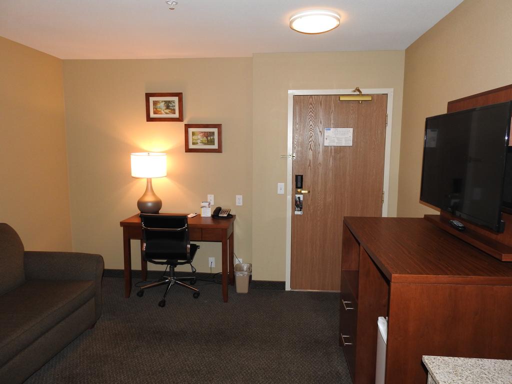 Comfort Inn & Suites