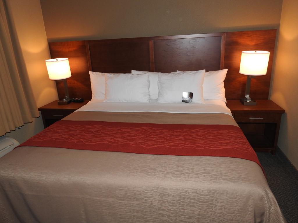 Comfort Inn & Suites