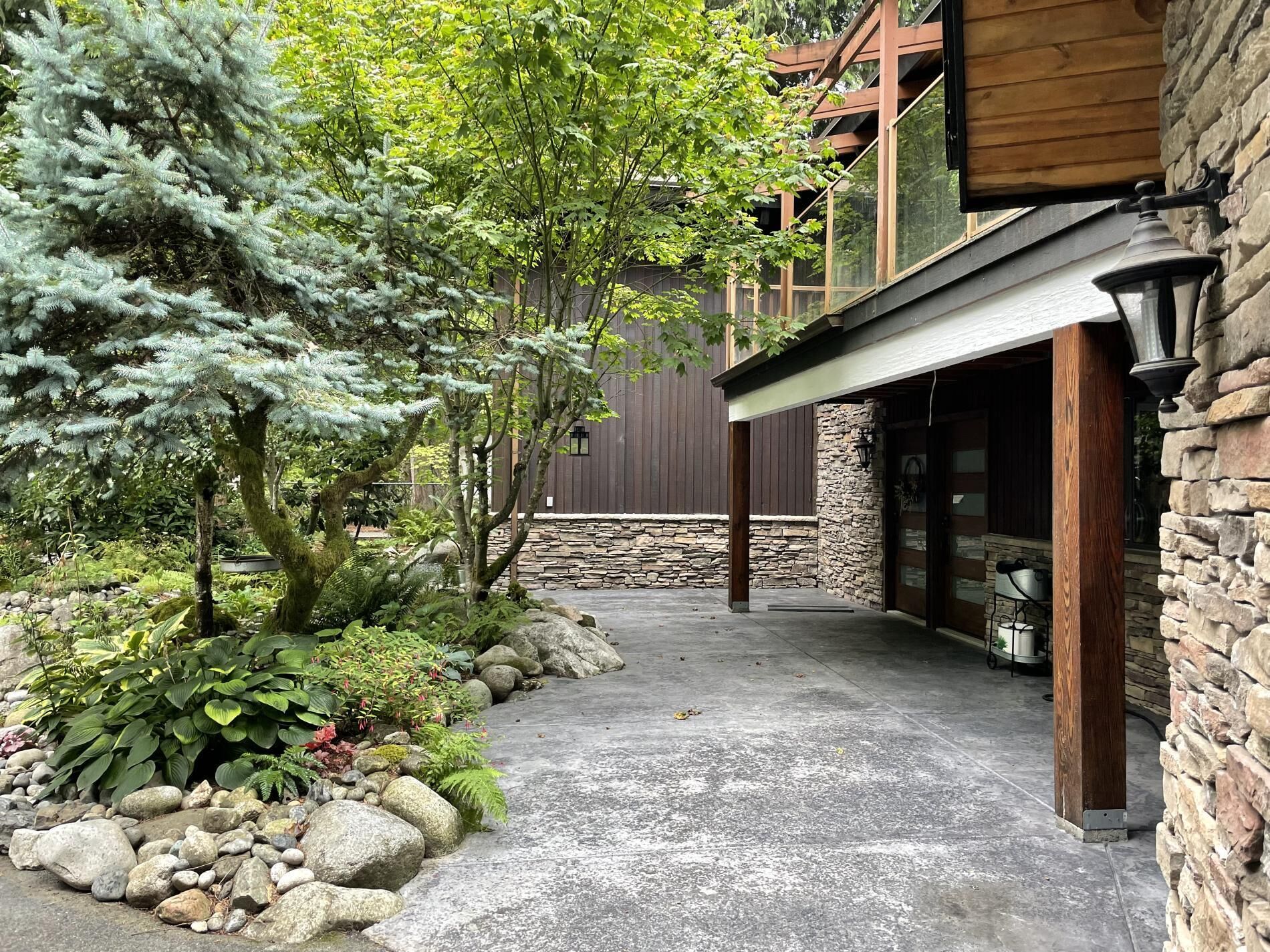 Luxury Forest Retreat