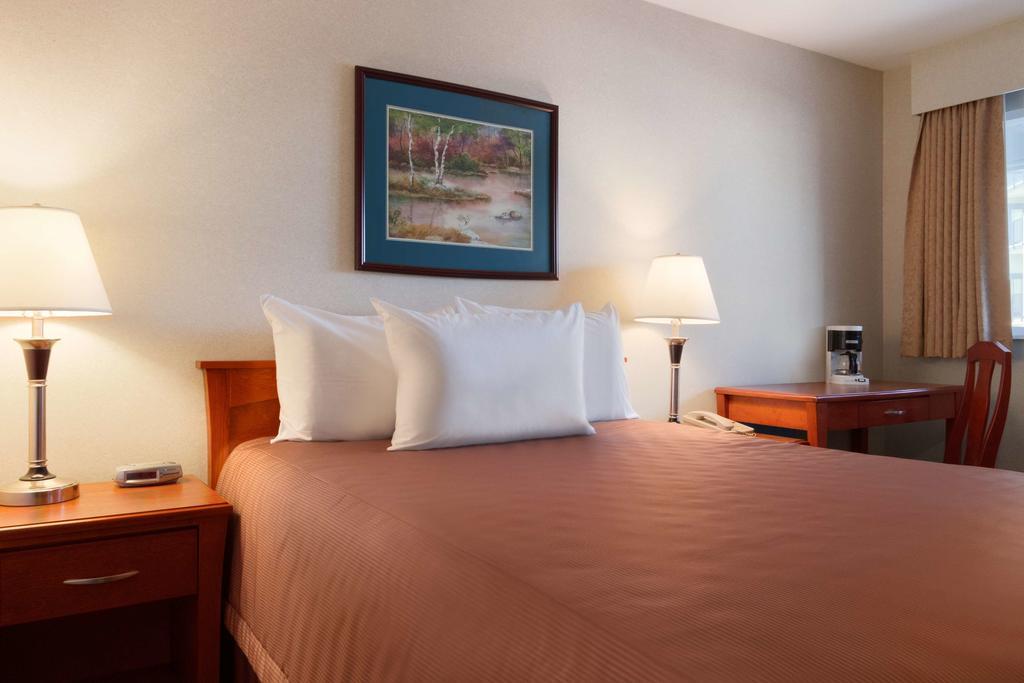 Travelodge by Wyndham Langley