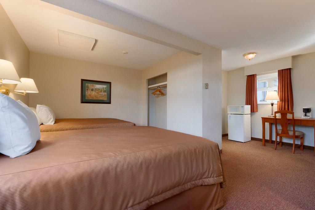 Travelodge by Wyndham Langley