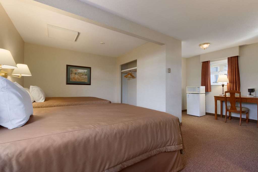 Travelodge by Wyndham Langley