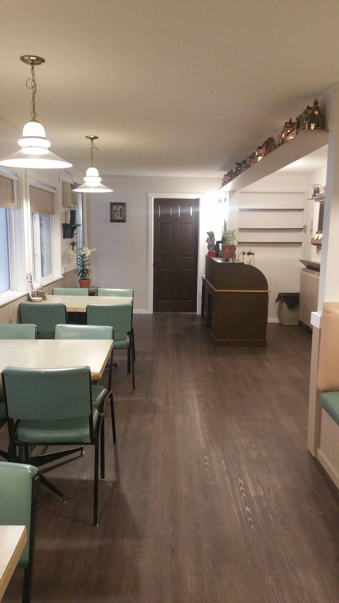 Rivermount Motel