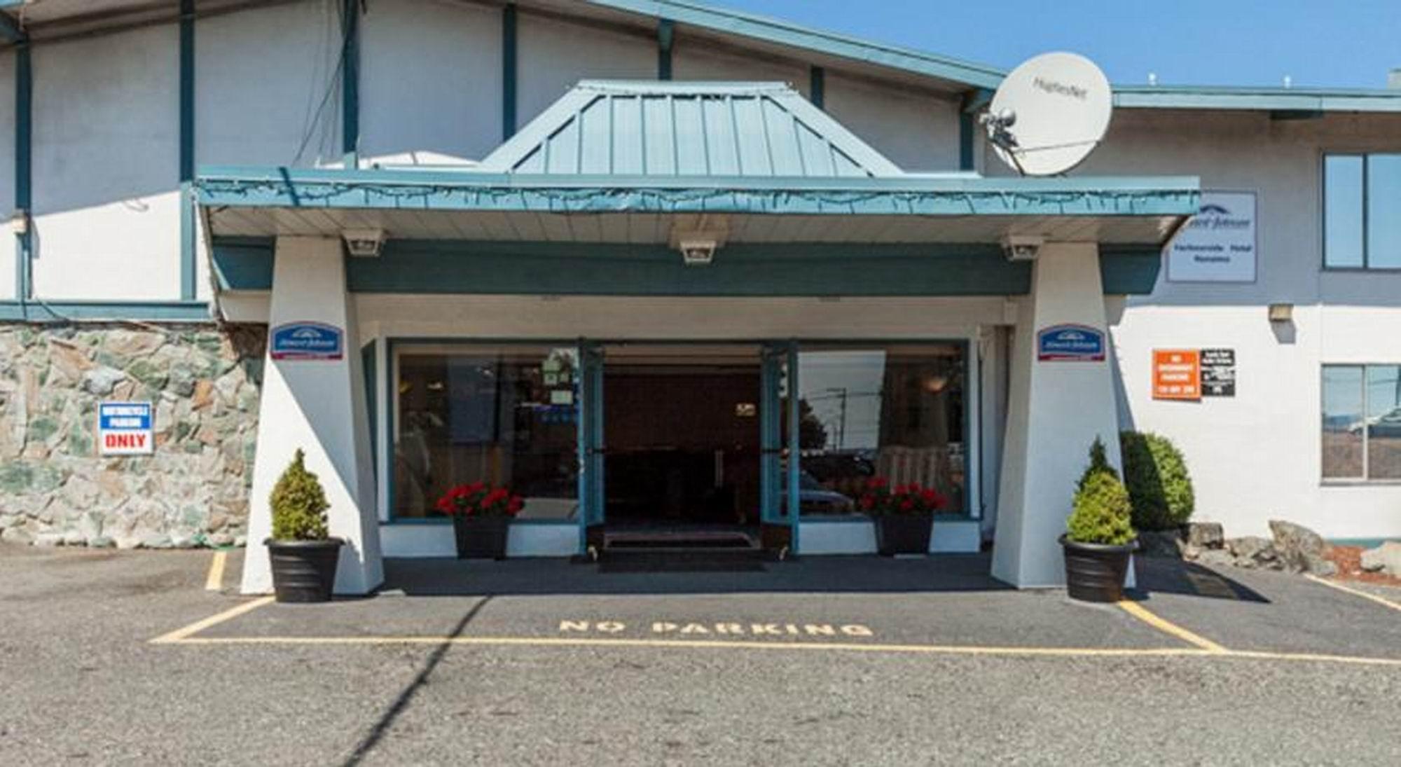 Howard Johnson by Wyndham Nanaimo Harbourside