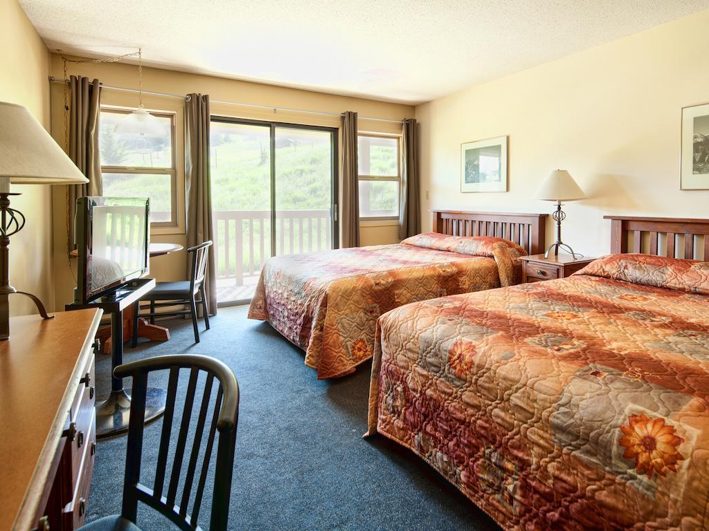 Pine Inn at Panorama Mountain Resort
