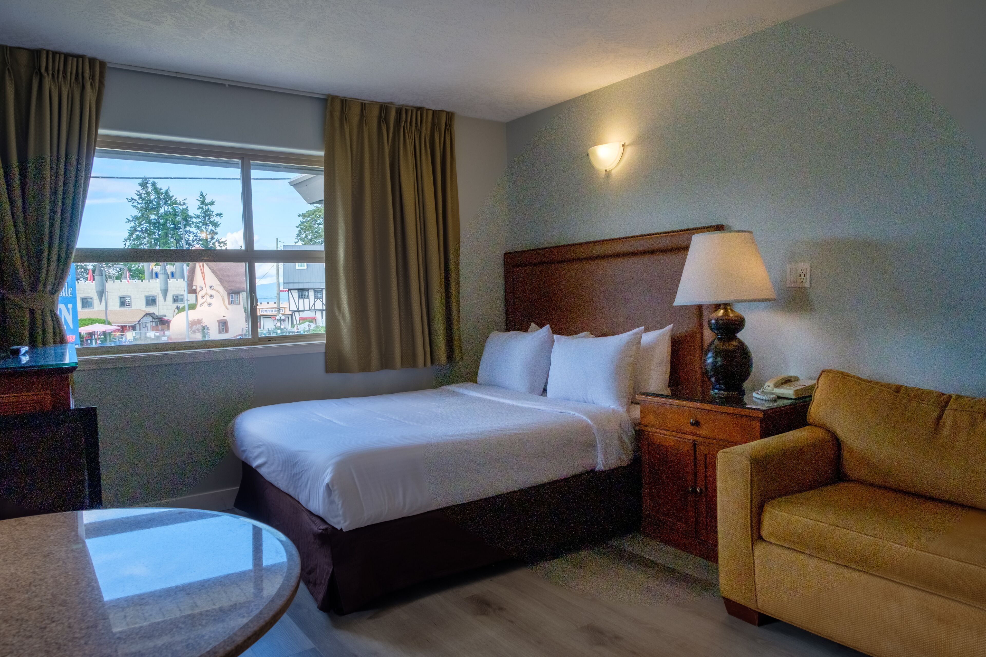 Coast Parksville Hotel