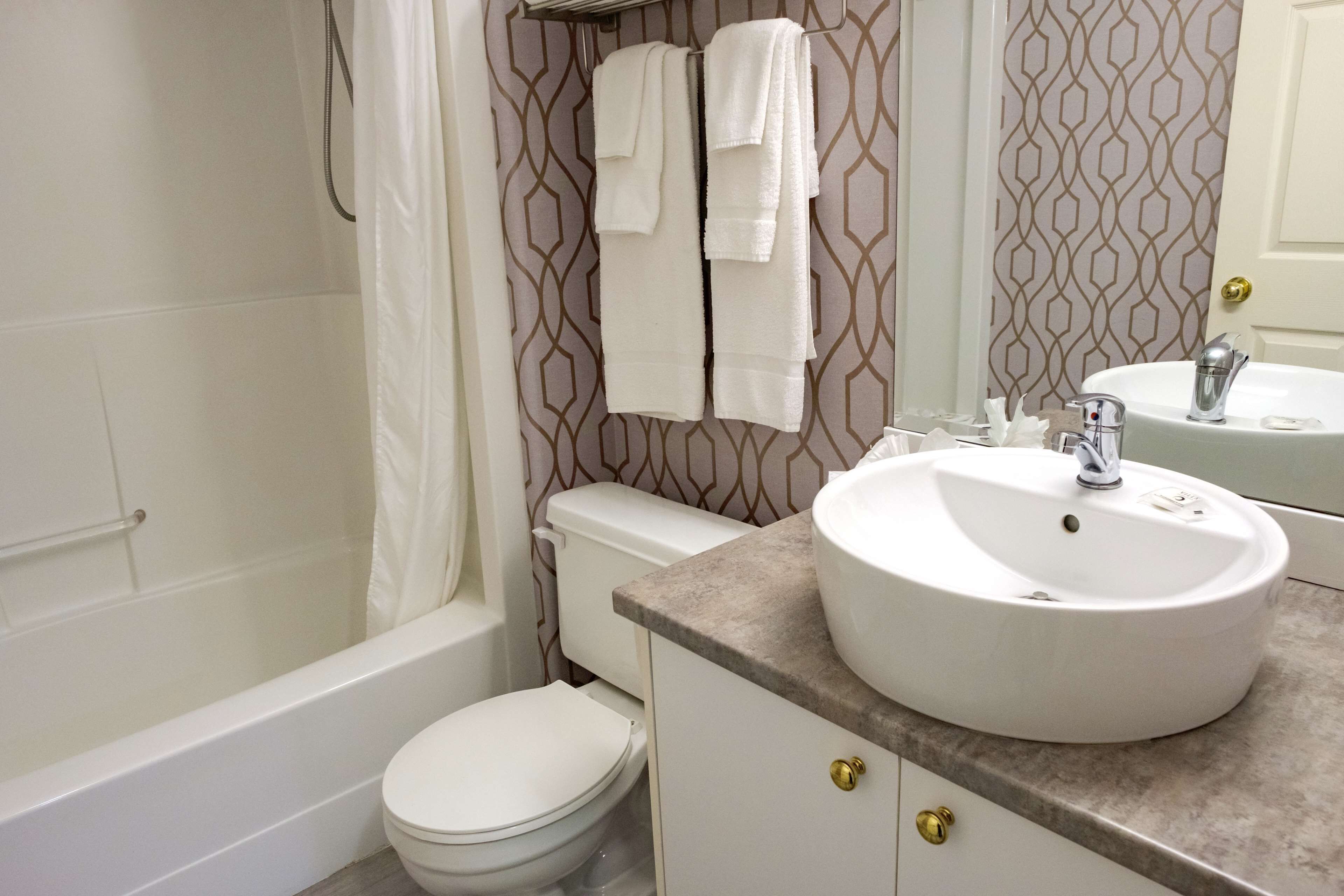 Coast Parksville Hotel