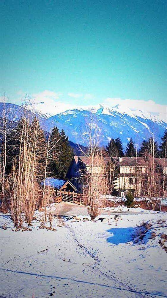 Pemberton Gateway Village Suites Hotel