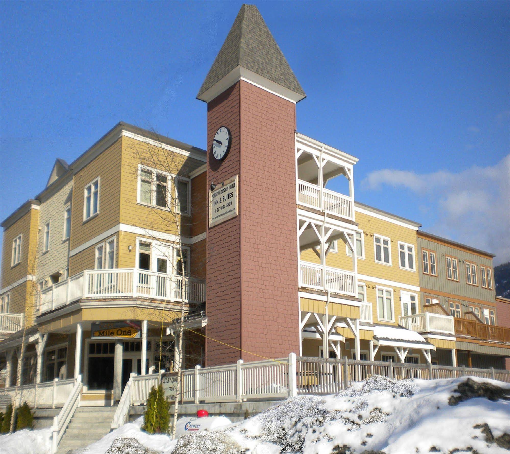 Pemberton Gateway Village Suites Hotel