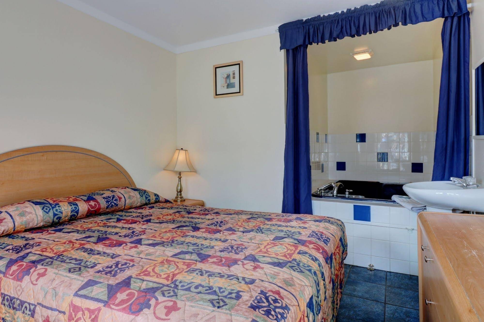 Sunny Beach Motel