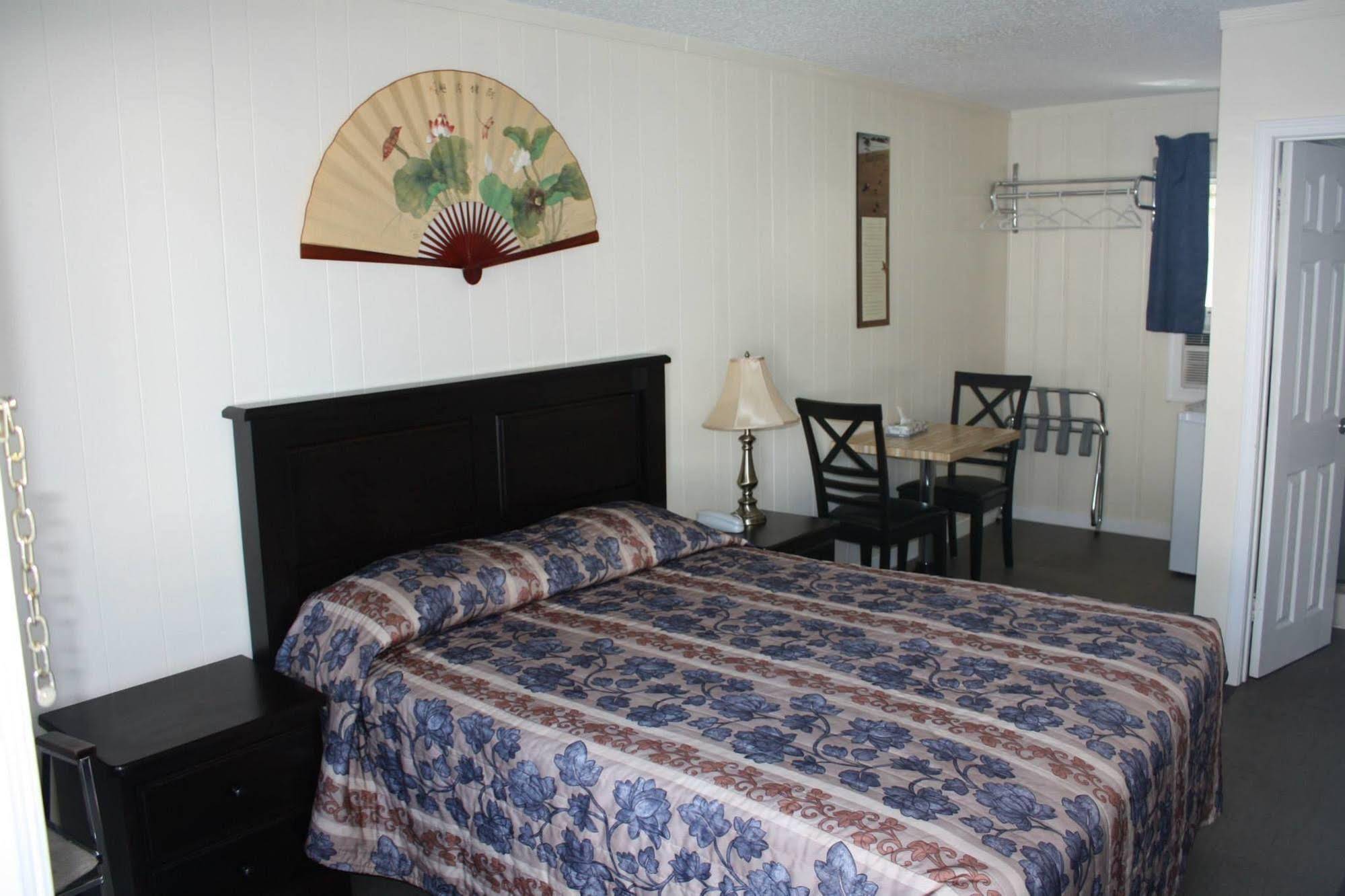 Sunny Beach Motel