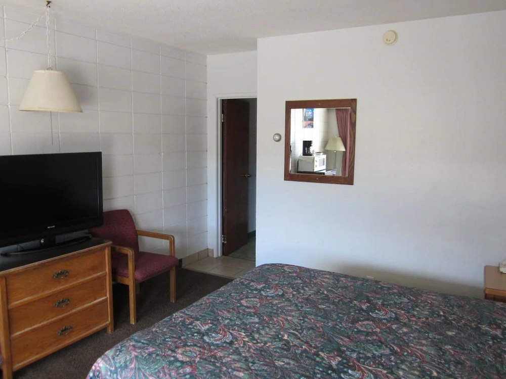 Camelot Court Motel