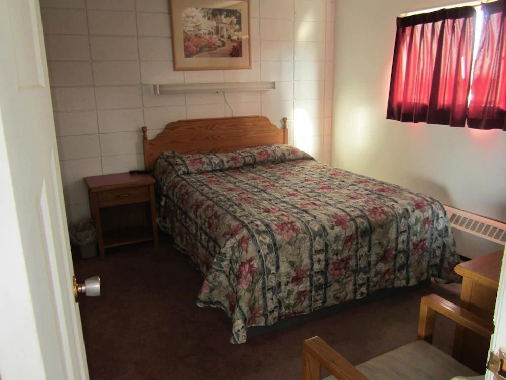 Camelot Court Motel