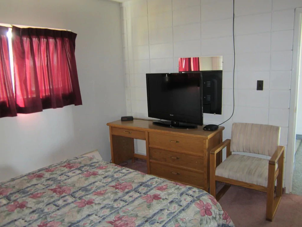 Camelot Court Motel
