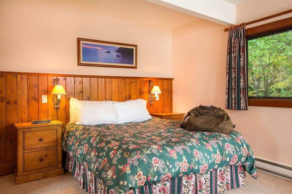 April Point Resort & Spa