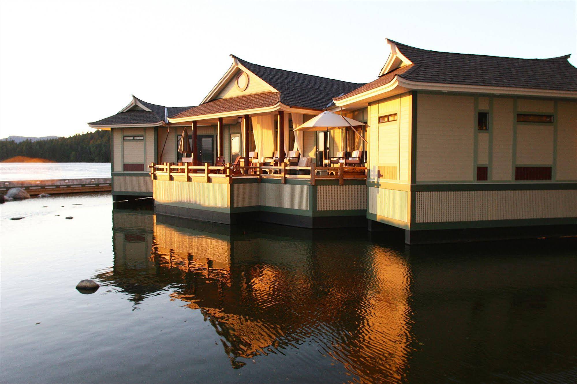 April Point Resort & Spa