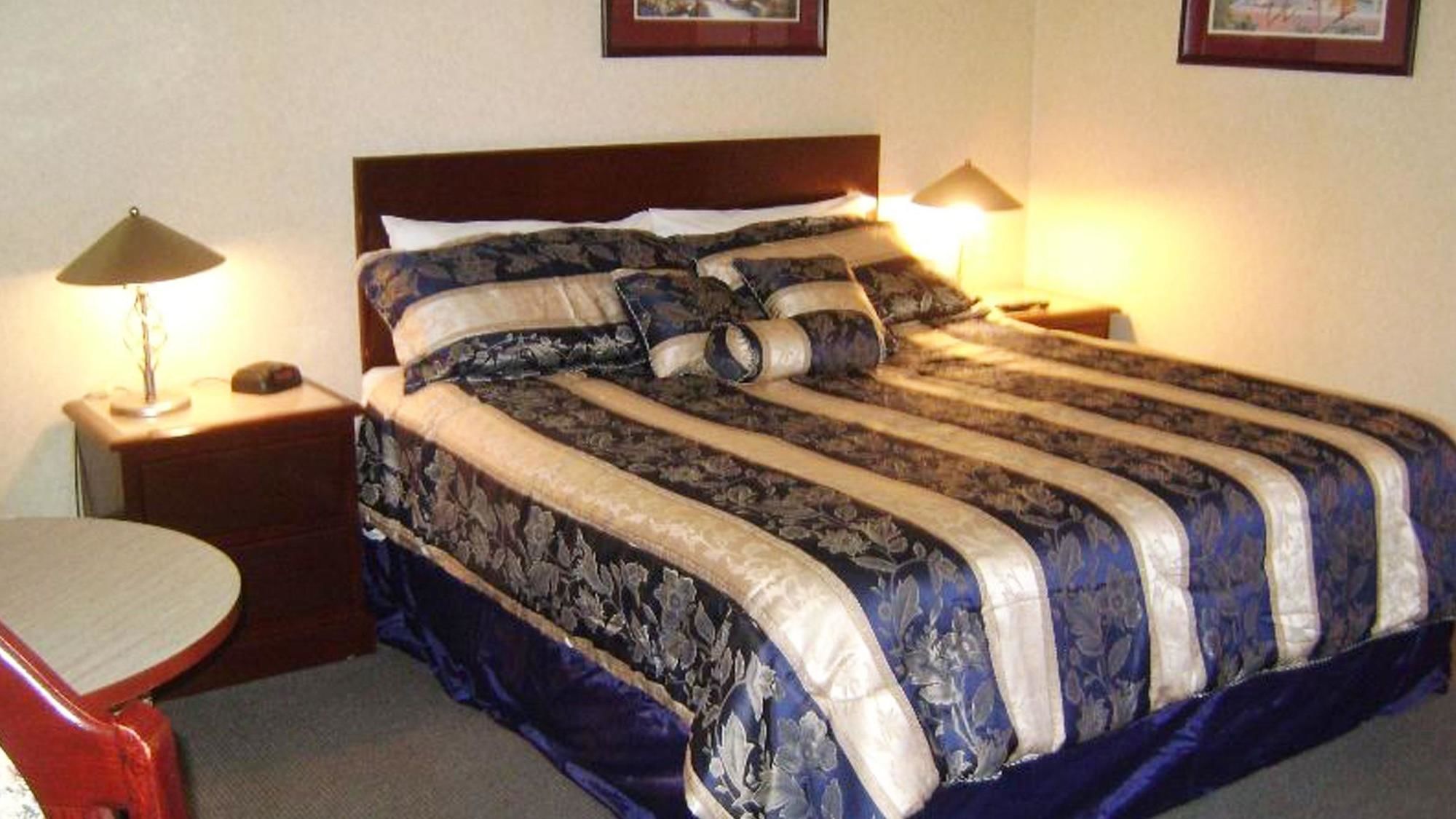 Magnuson Hotel Grace Inn