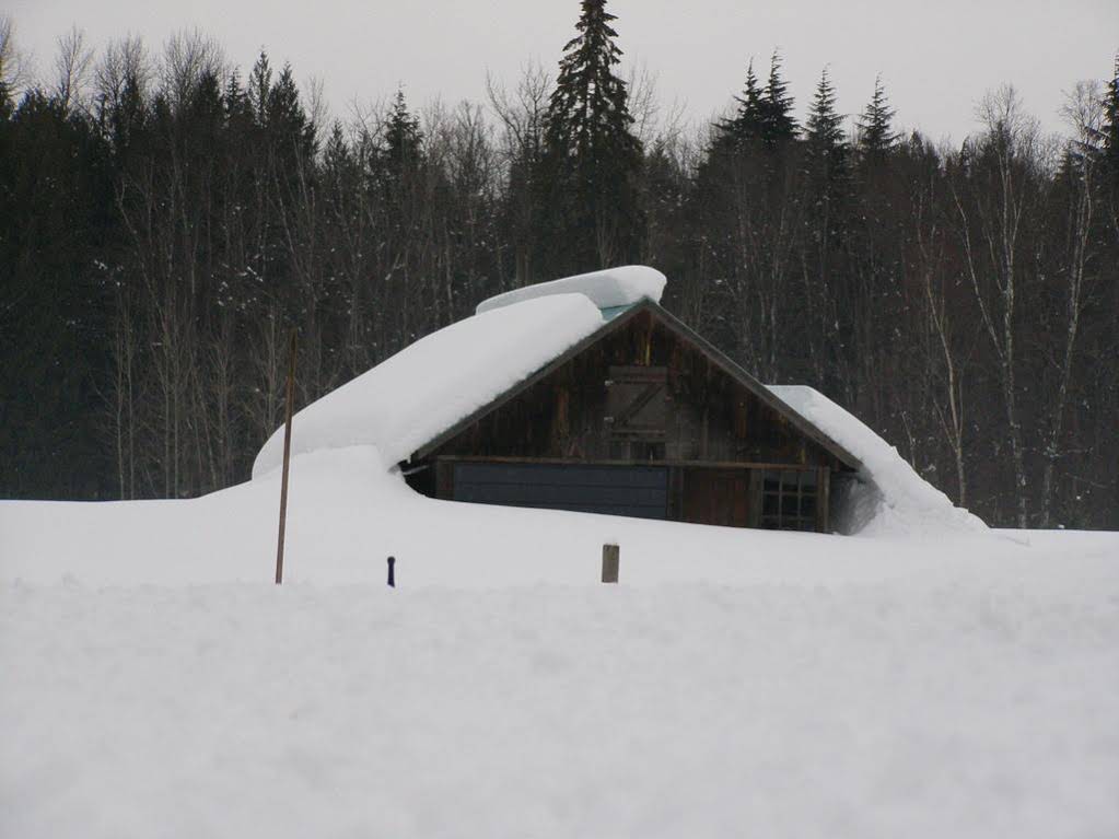 7 Acres Bed & Breakfast