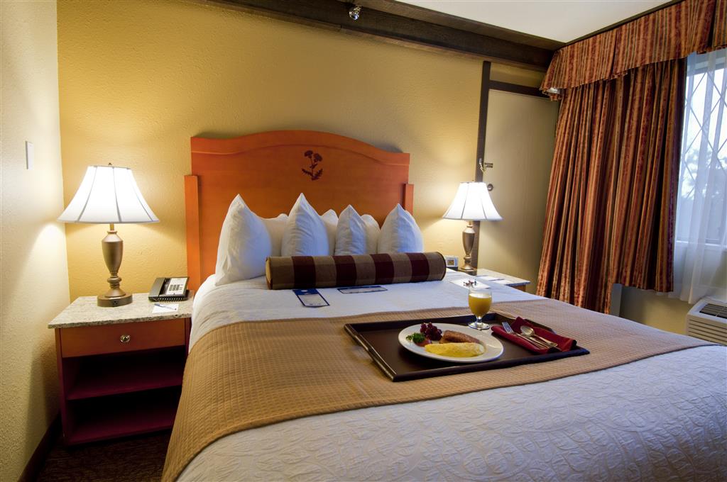 Abercorn Inn Vancouver Airport