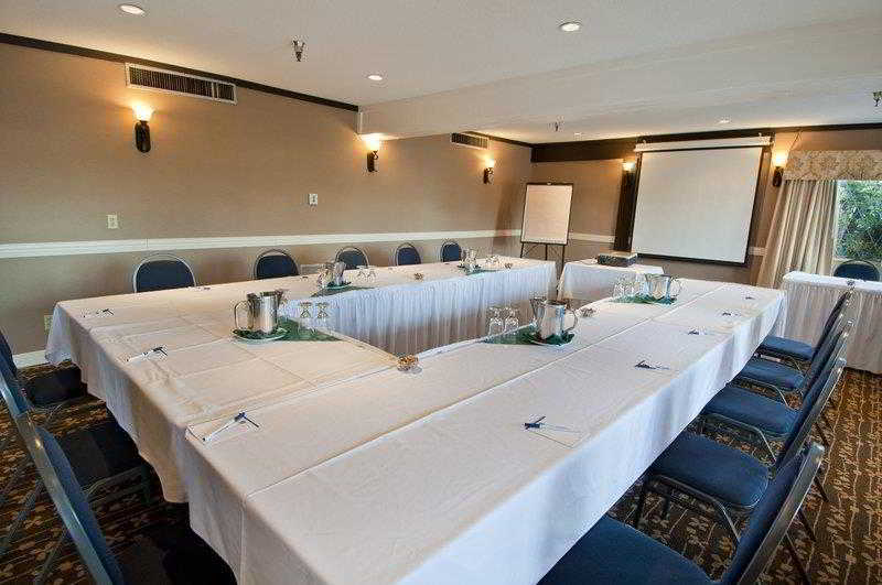 Abercorn Inn Vancouver Airport
