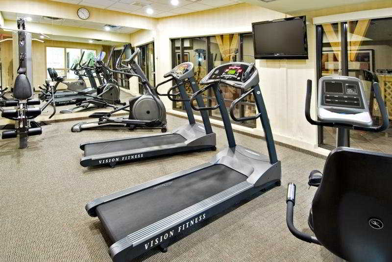 Holiday Inn Express & Suites Riverport