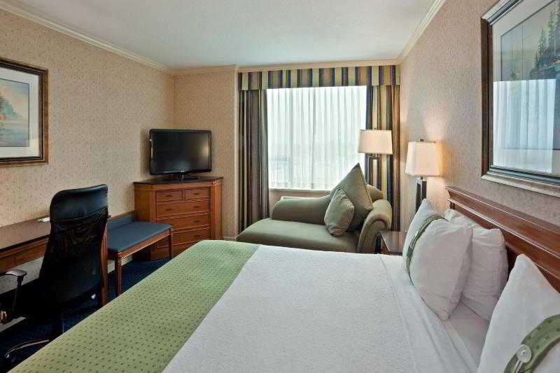 Holiday Inn Vancouver Airport - Richmond
