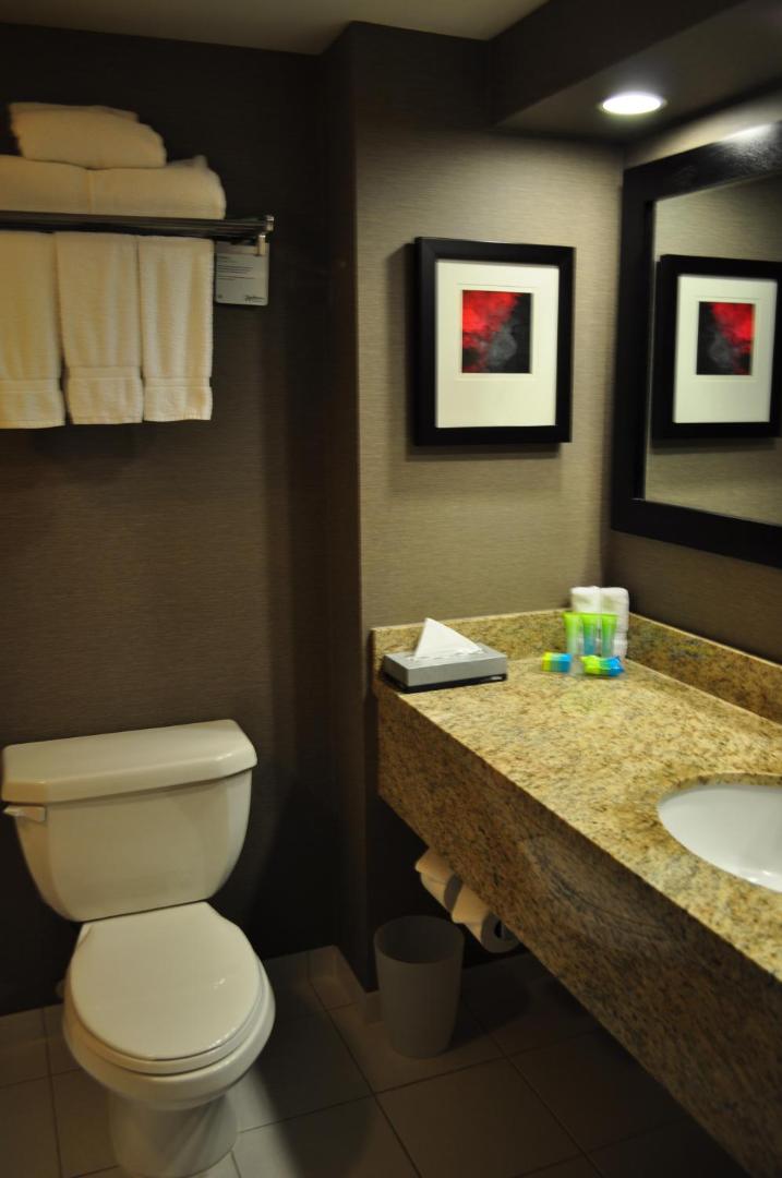 Radisson Hotel Vancouver Airport