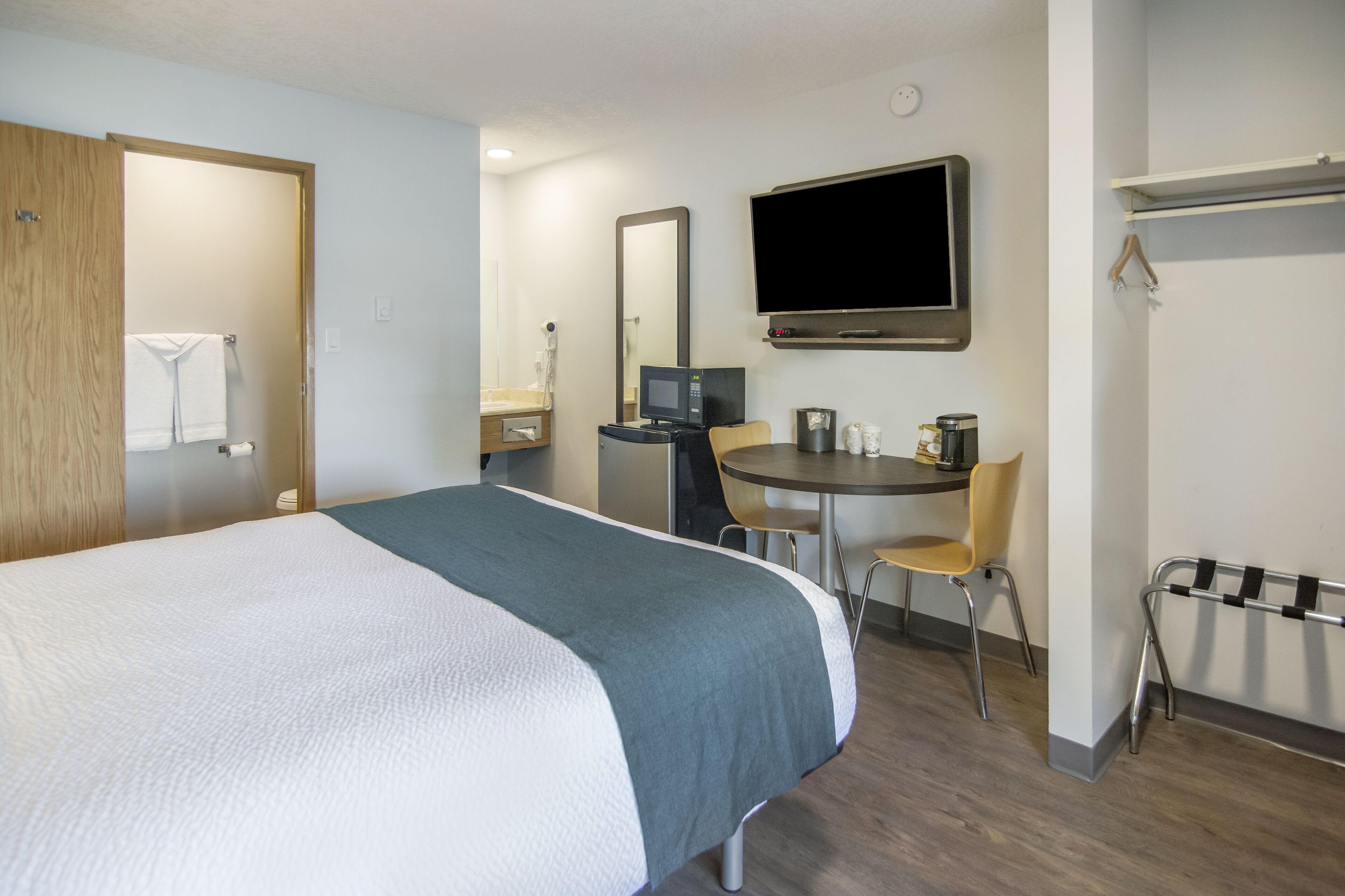 Motel 6 Victoria Airport Saanichton