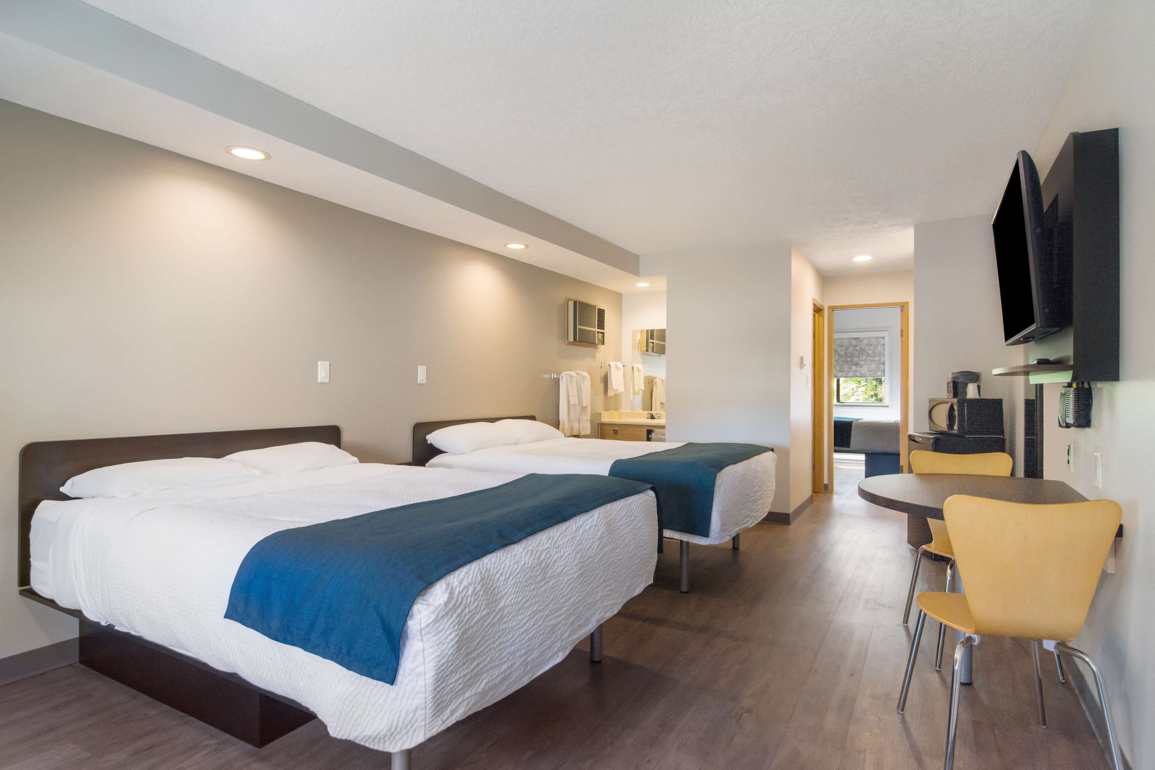 Motel 6 Victoria Airport Saanichton