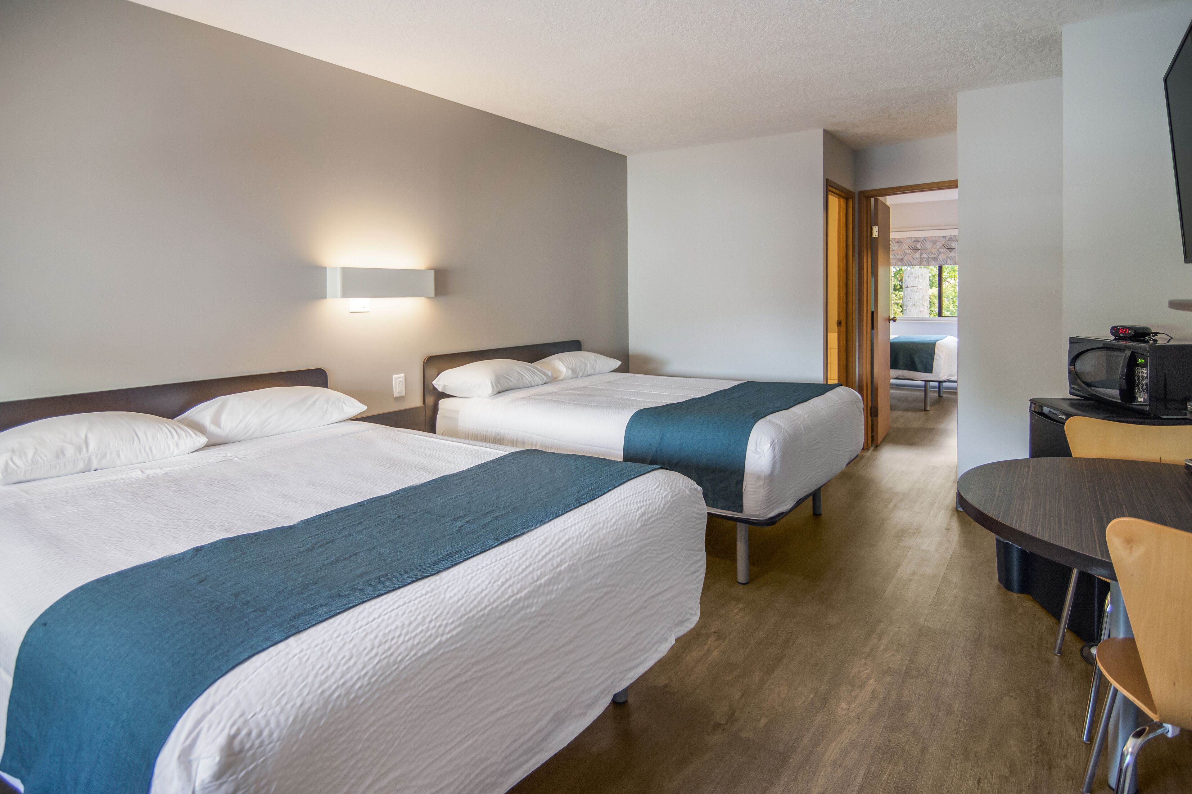 Motel 6 Victoria Airport Saanichton