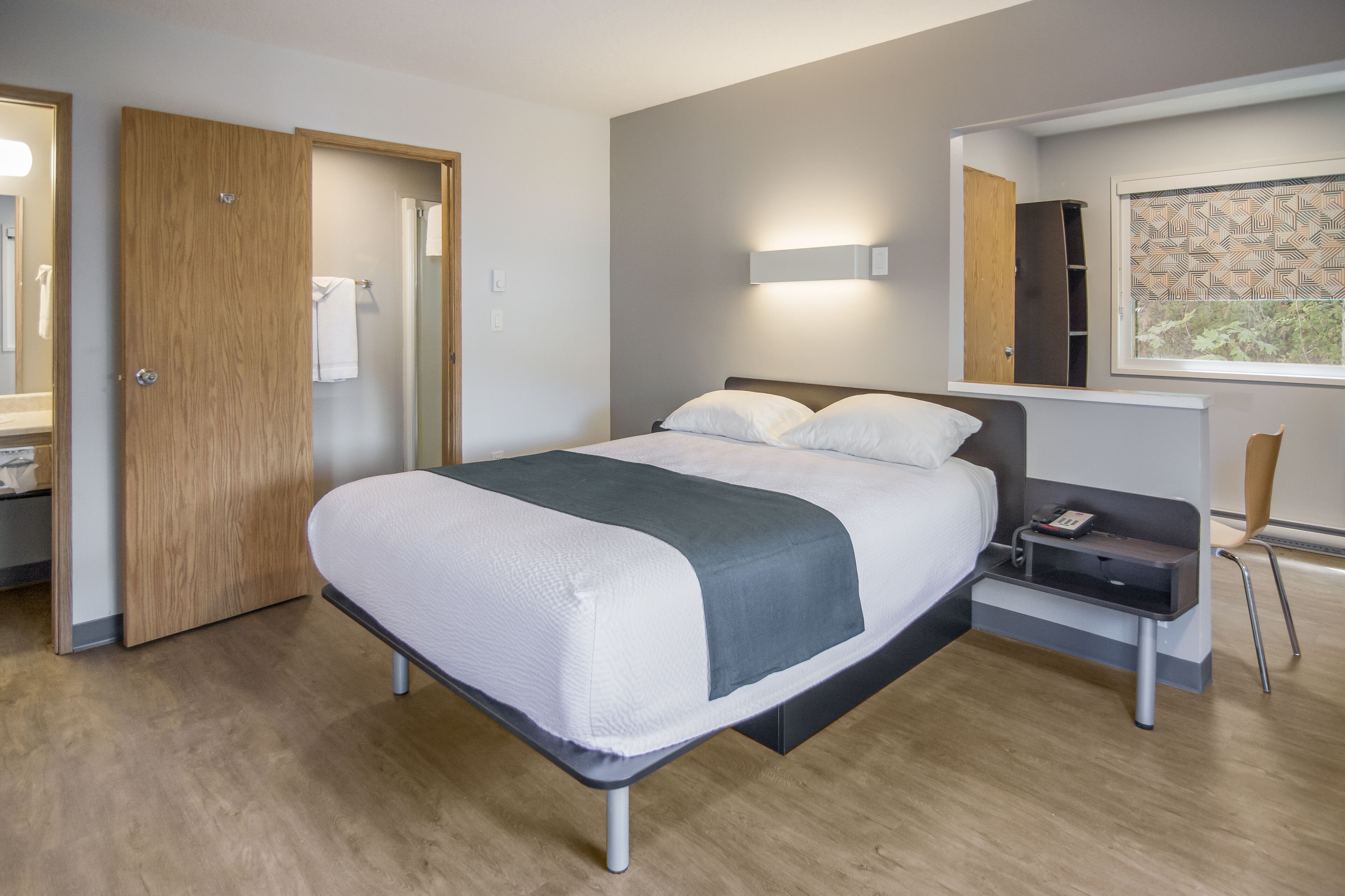 Motel 6 Victoria Airport Saanichton