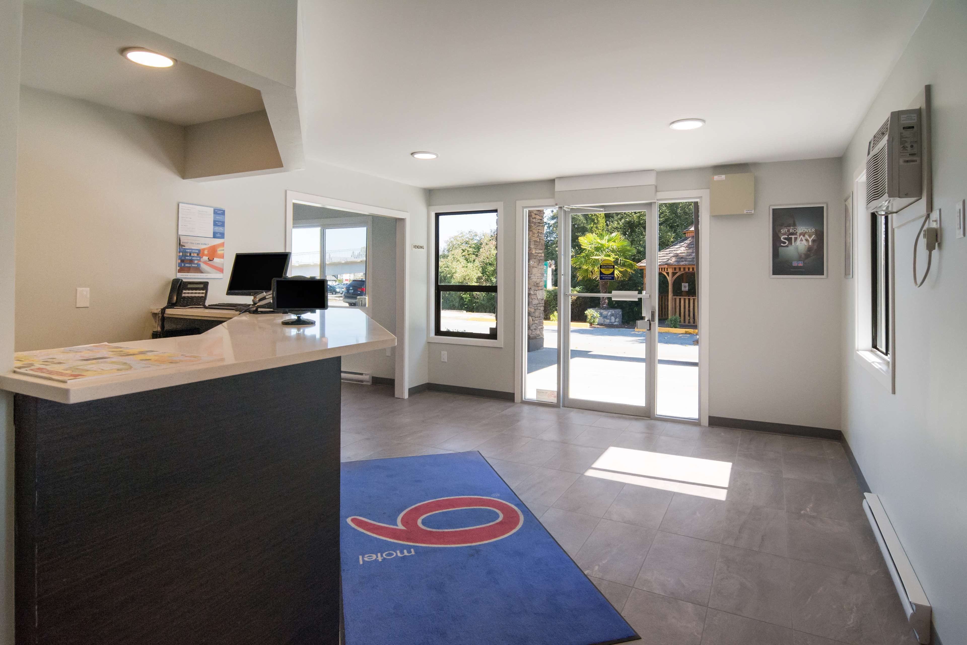 Motel 6 Victoria Airport Saanichton