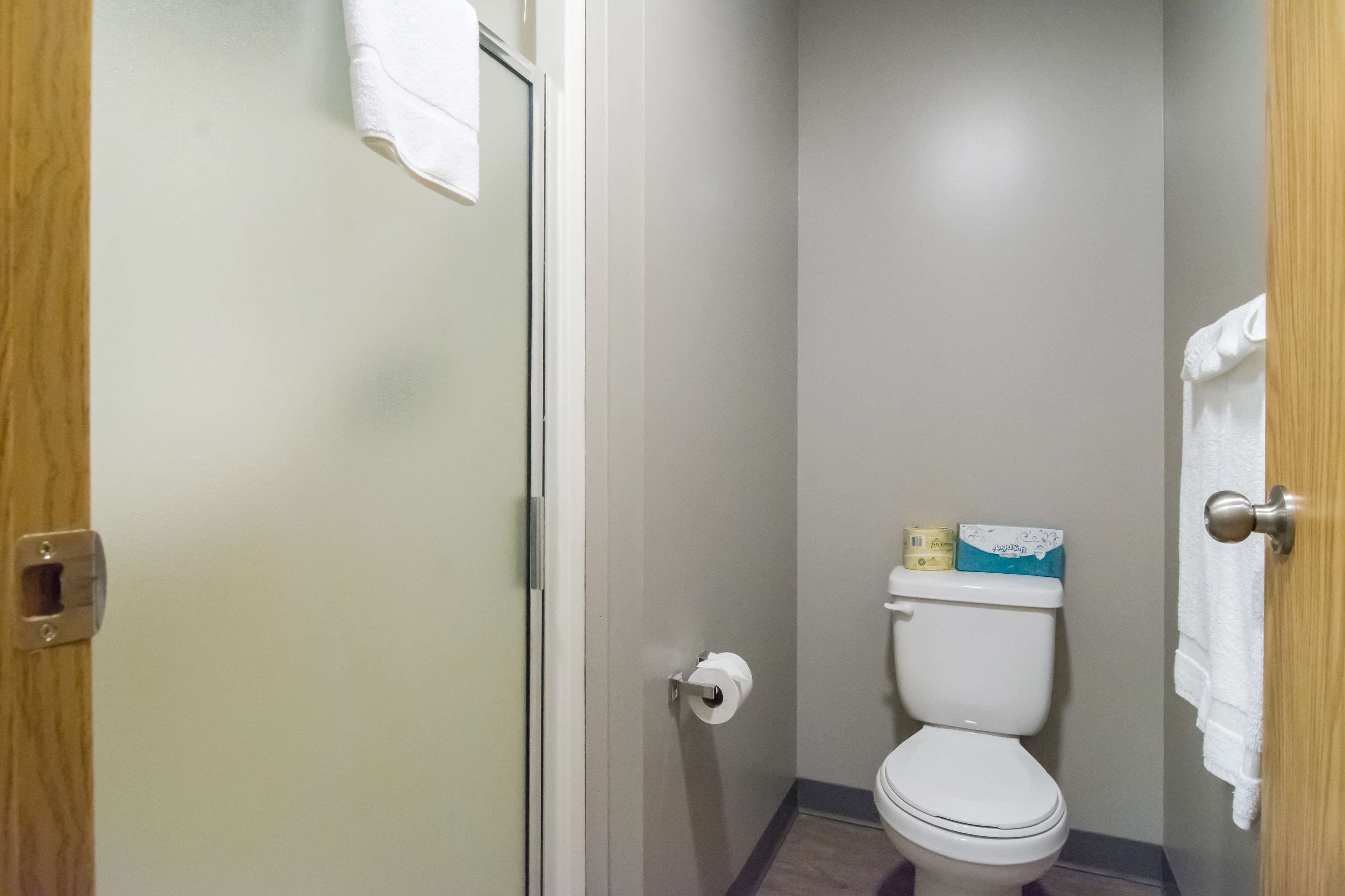 Motel 6 Victoria Airport Saanichton