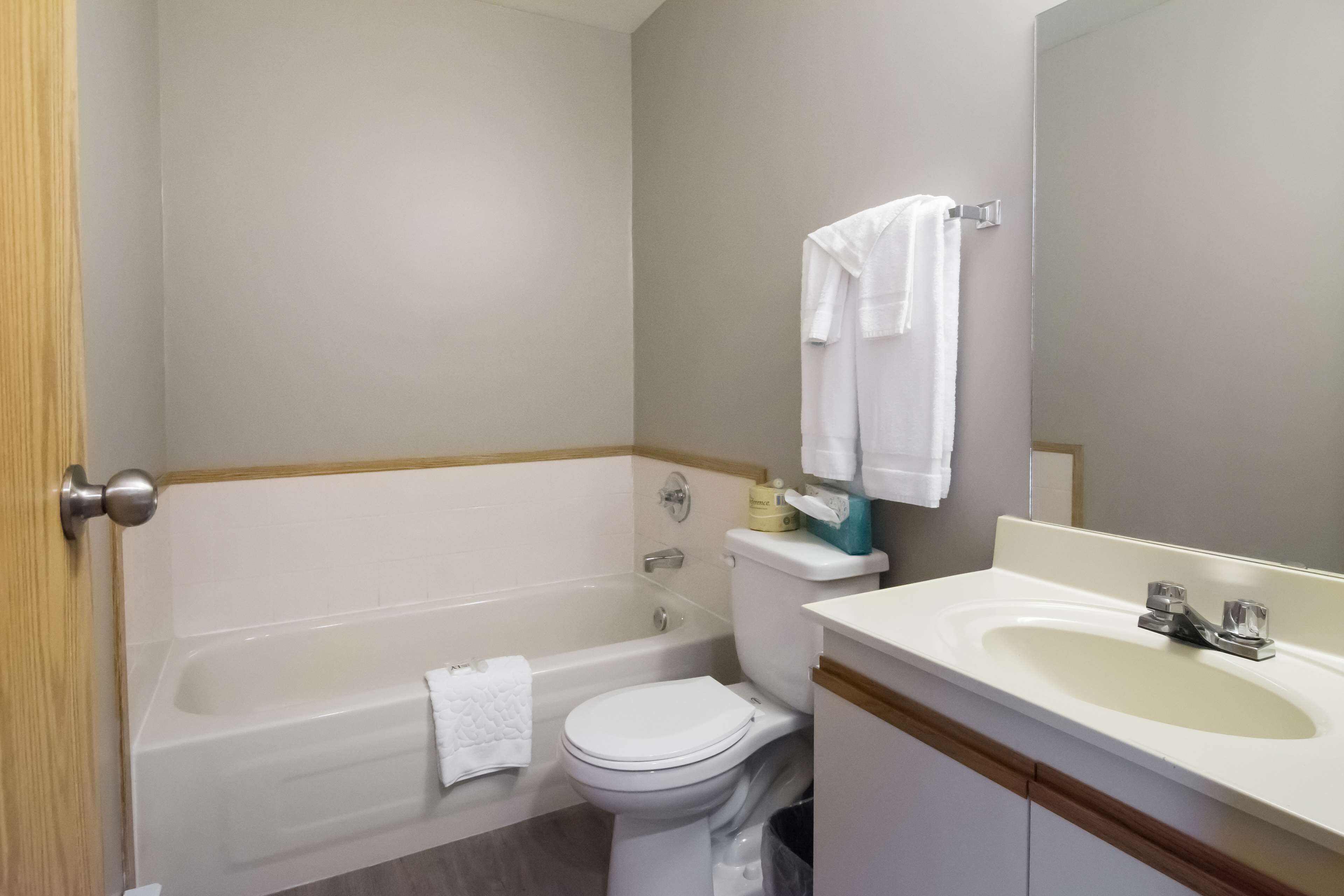 Motel 6 Victoria Airport Saanichton