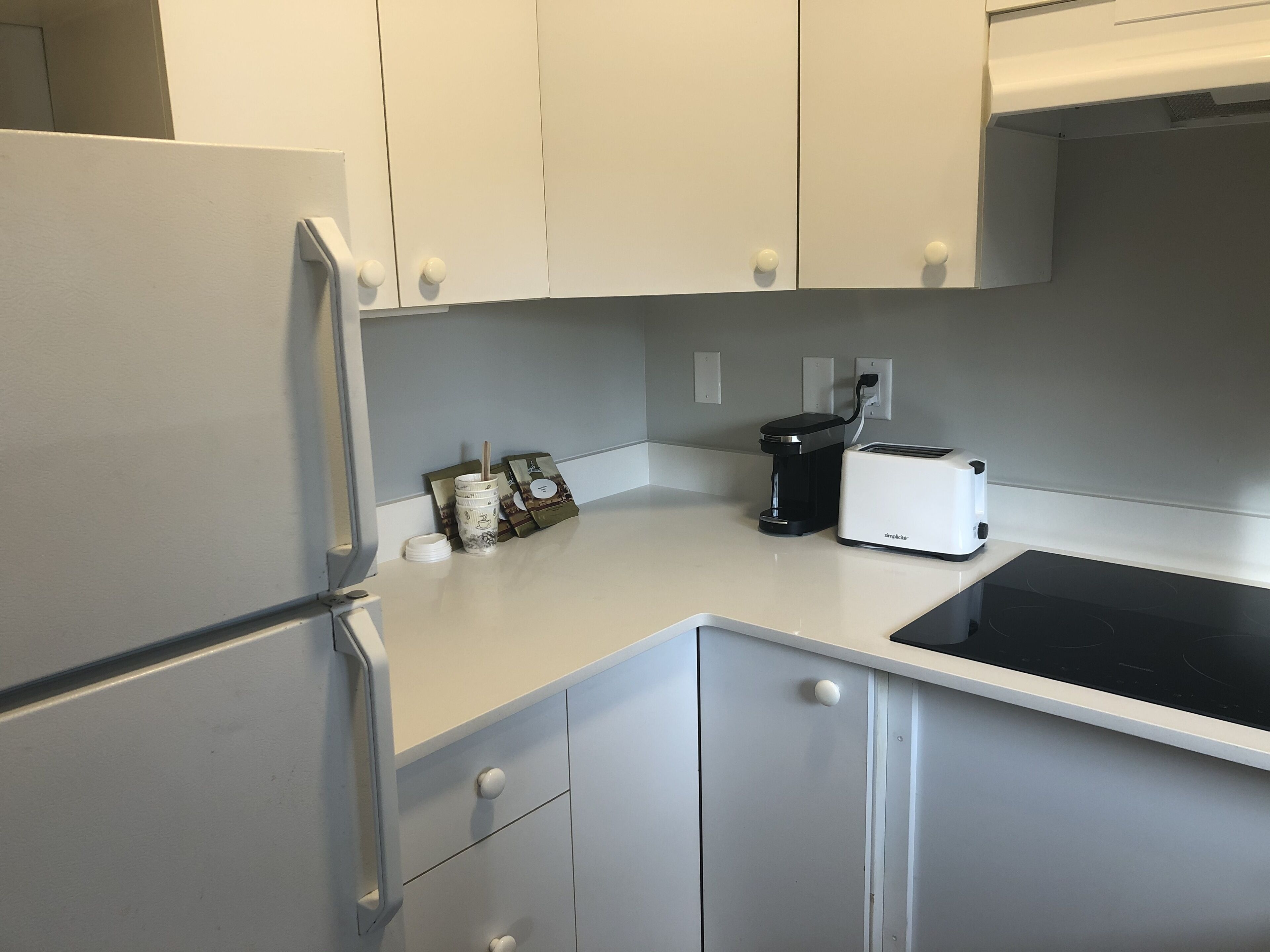 Motel 6 Victoria Airport Saanichton