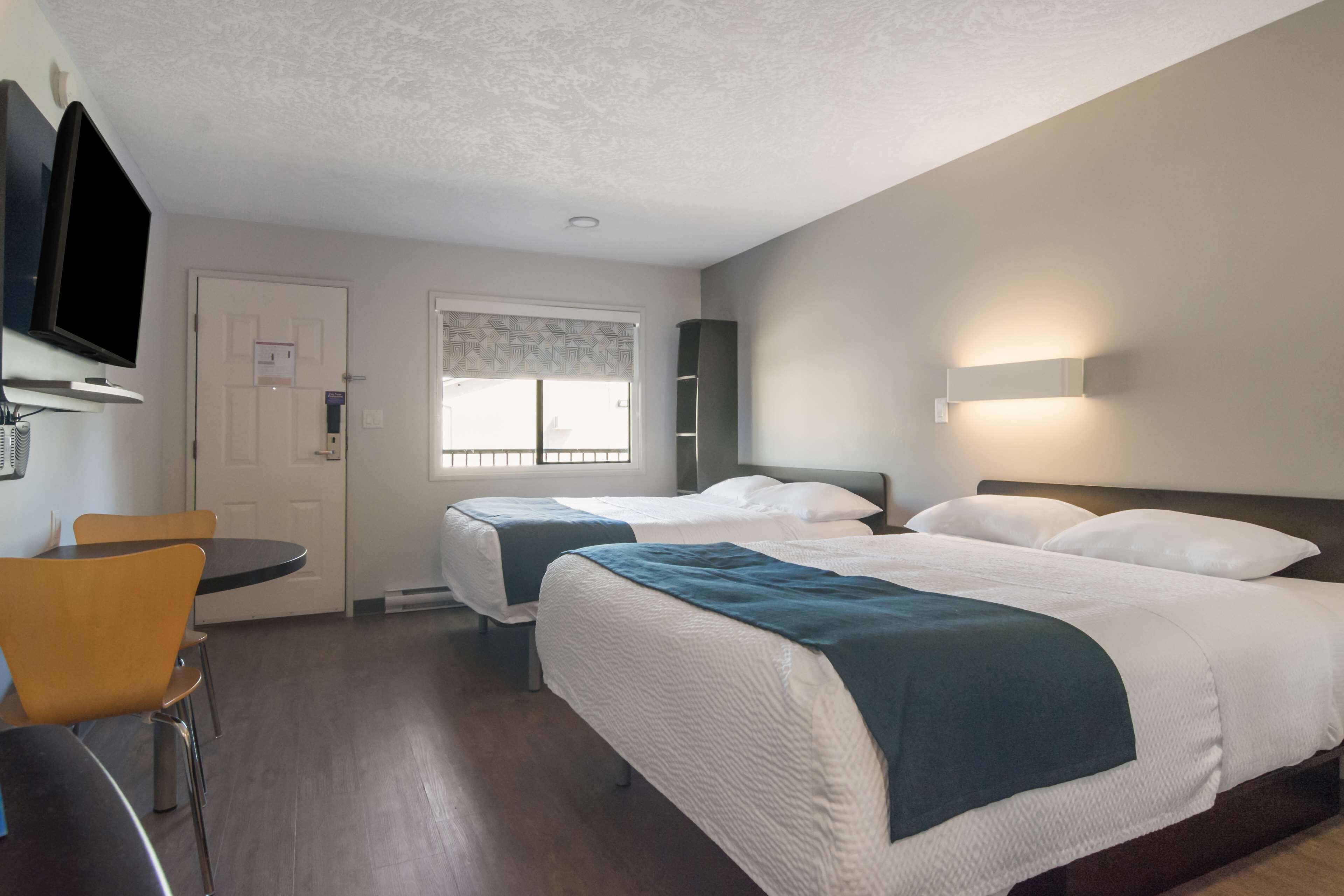 Motel 6 Victoria Airport Saanichton