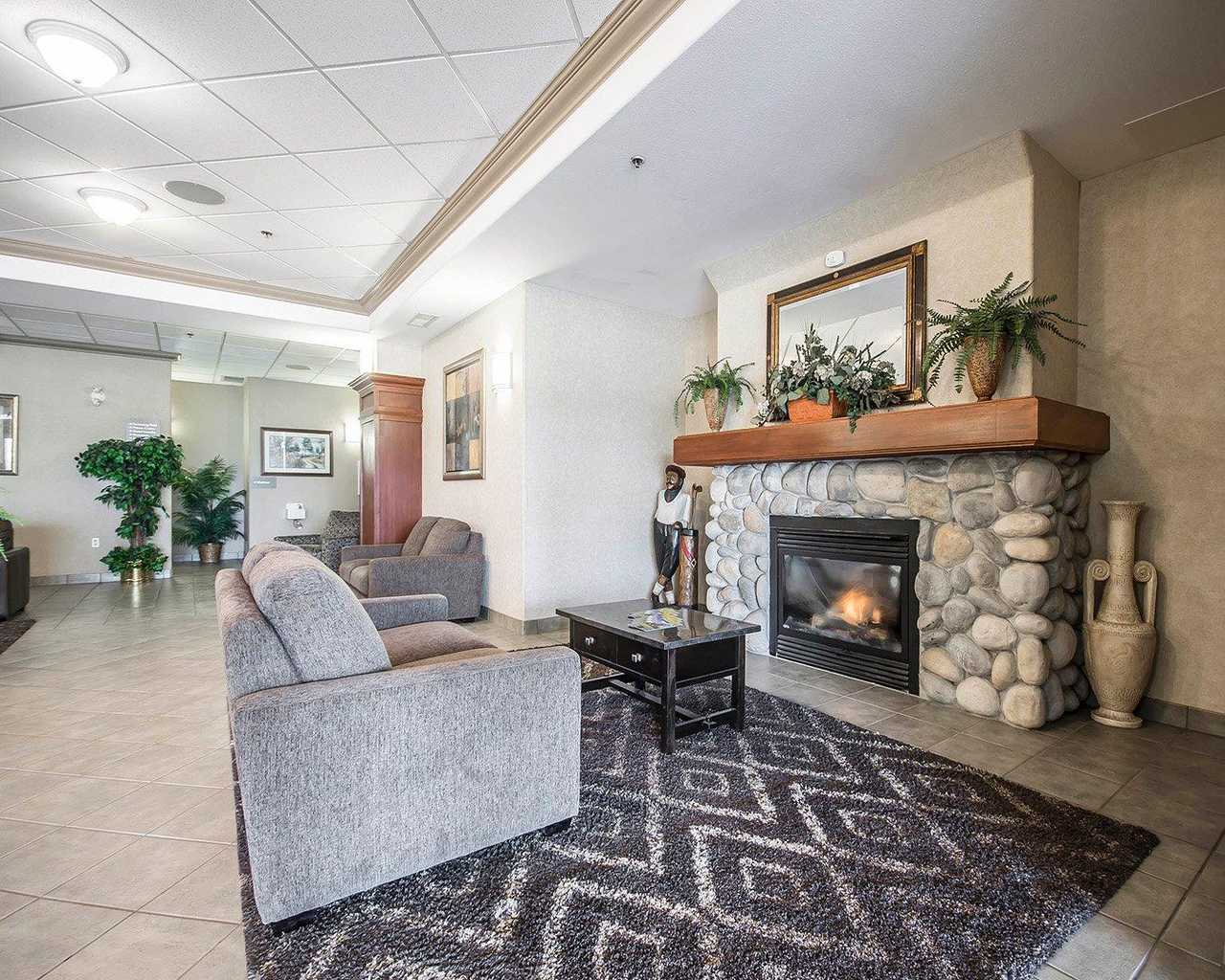 Comfort Inn & Suites Salmon Arm