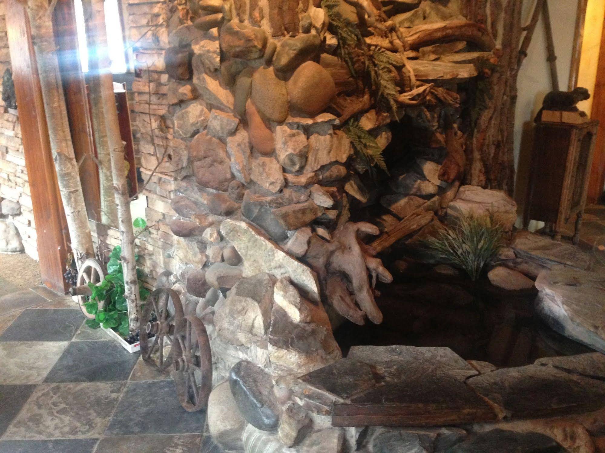 Aspen Inn & Suites