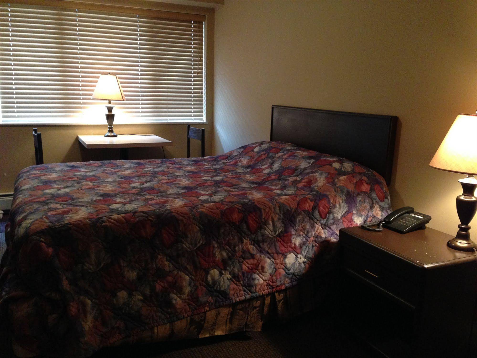 Squamish Budget Inn