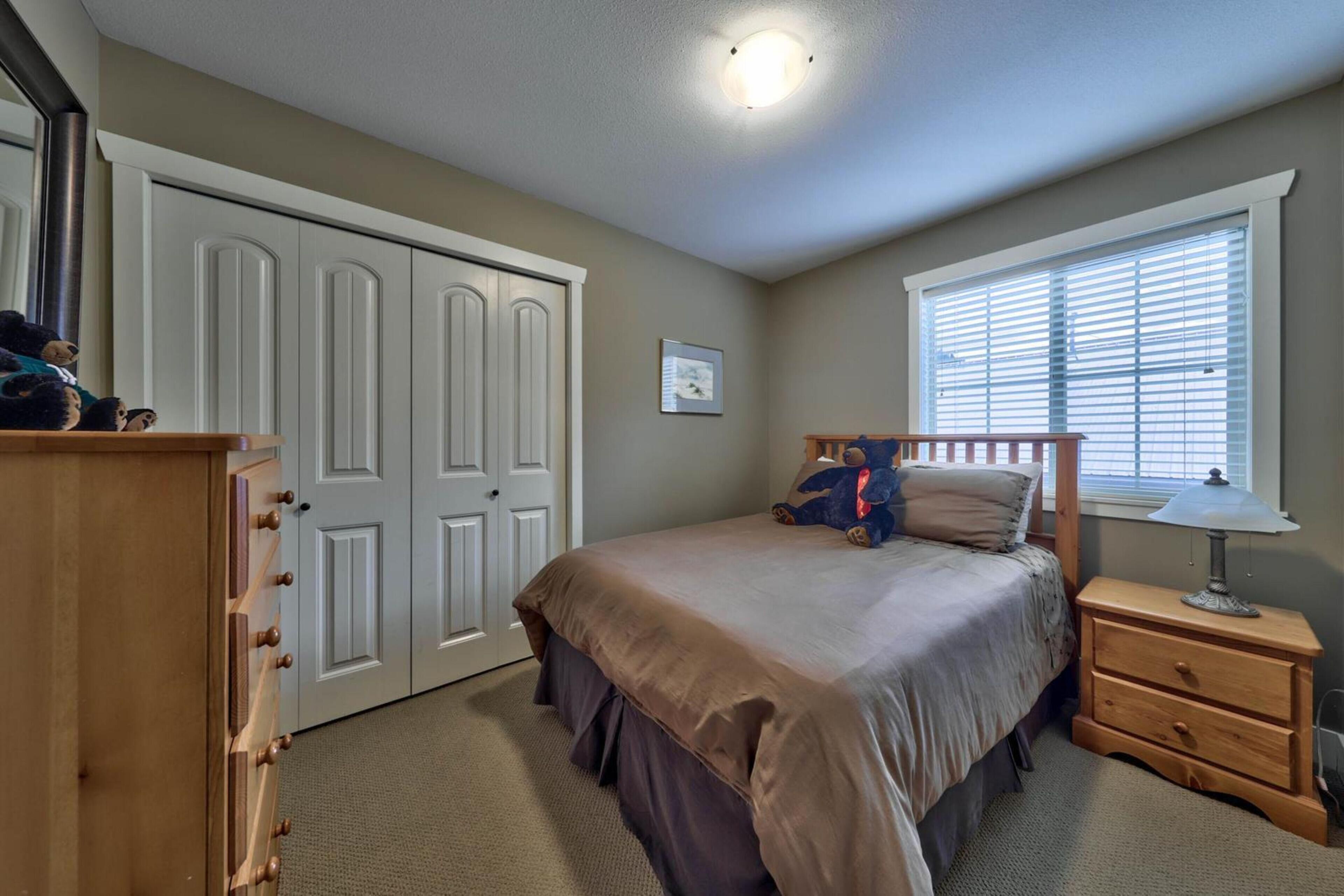 Pineview Lodge by Bear Country