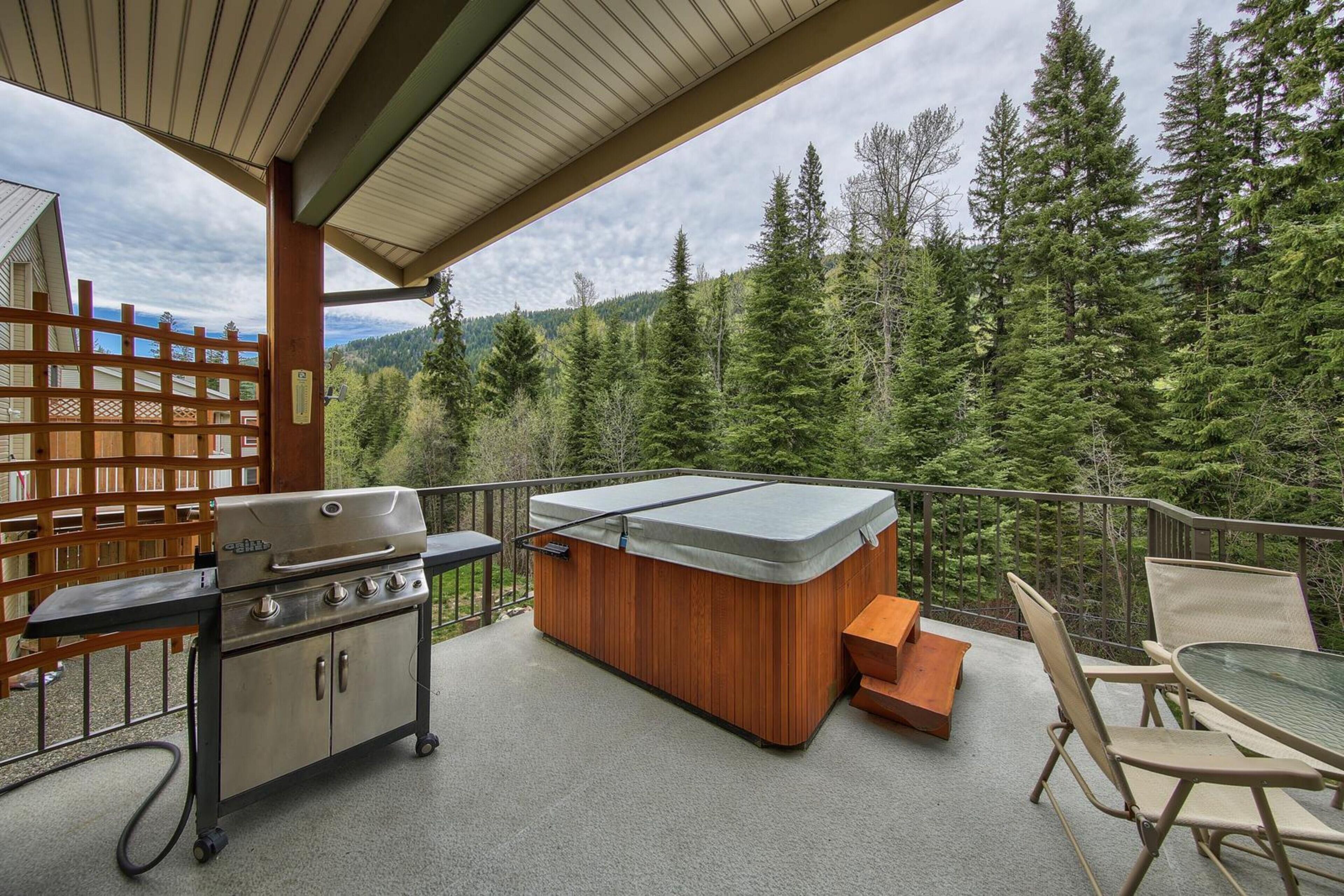 Pineview Lodge by Bear Country