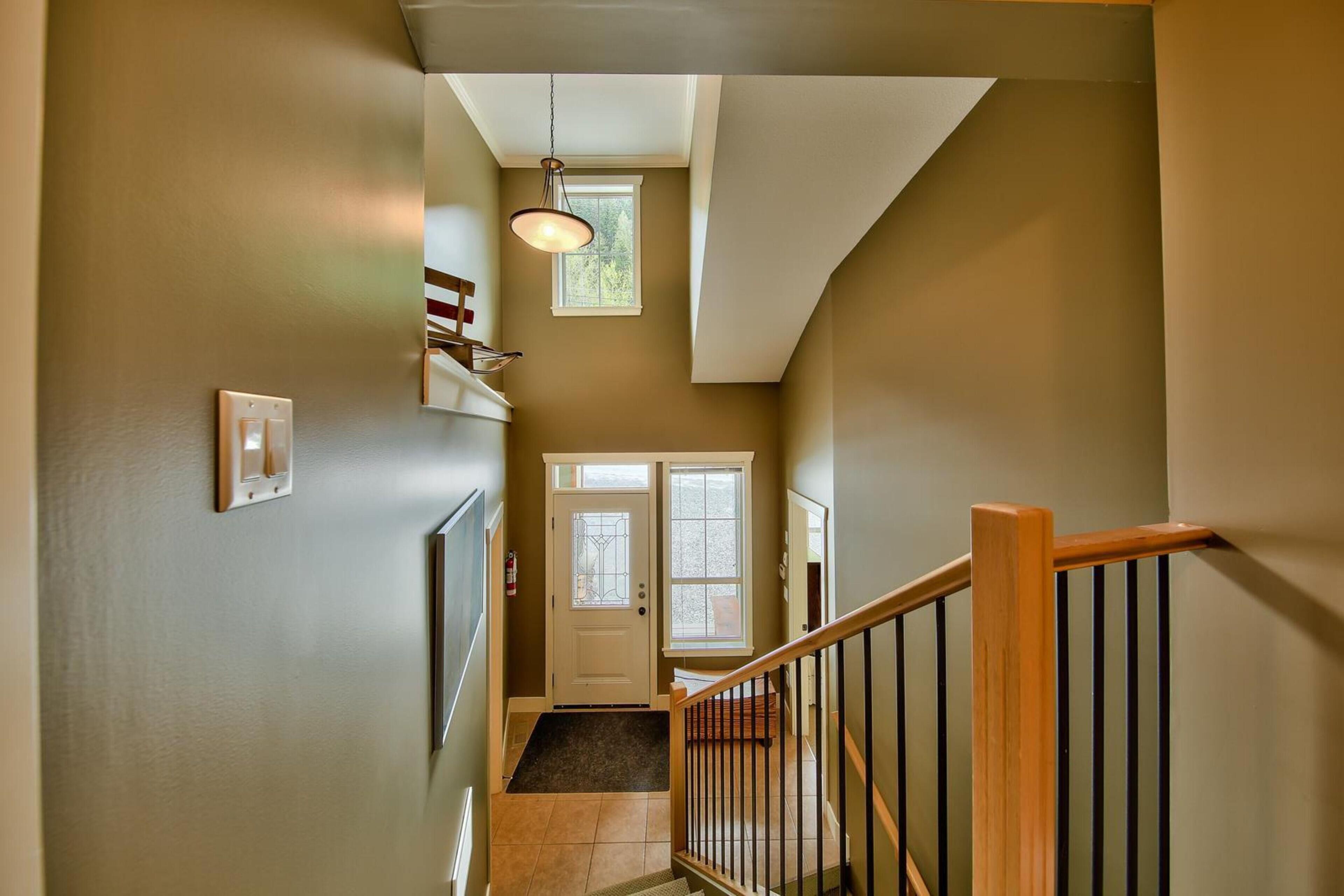 Pineview Lodge by Bear Country