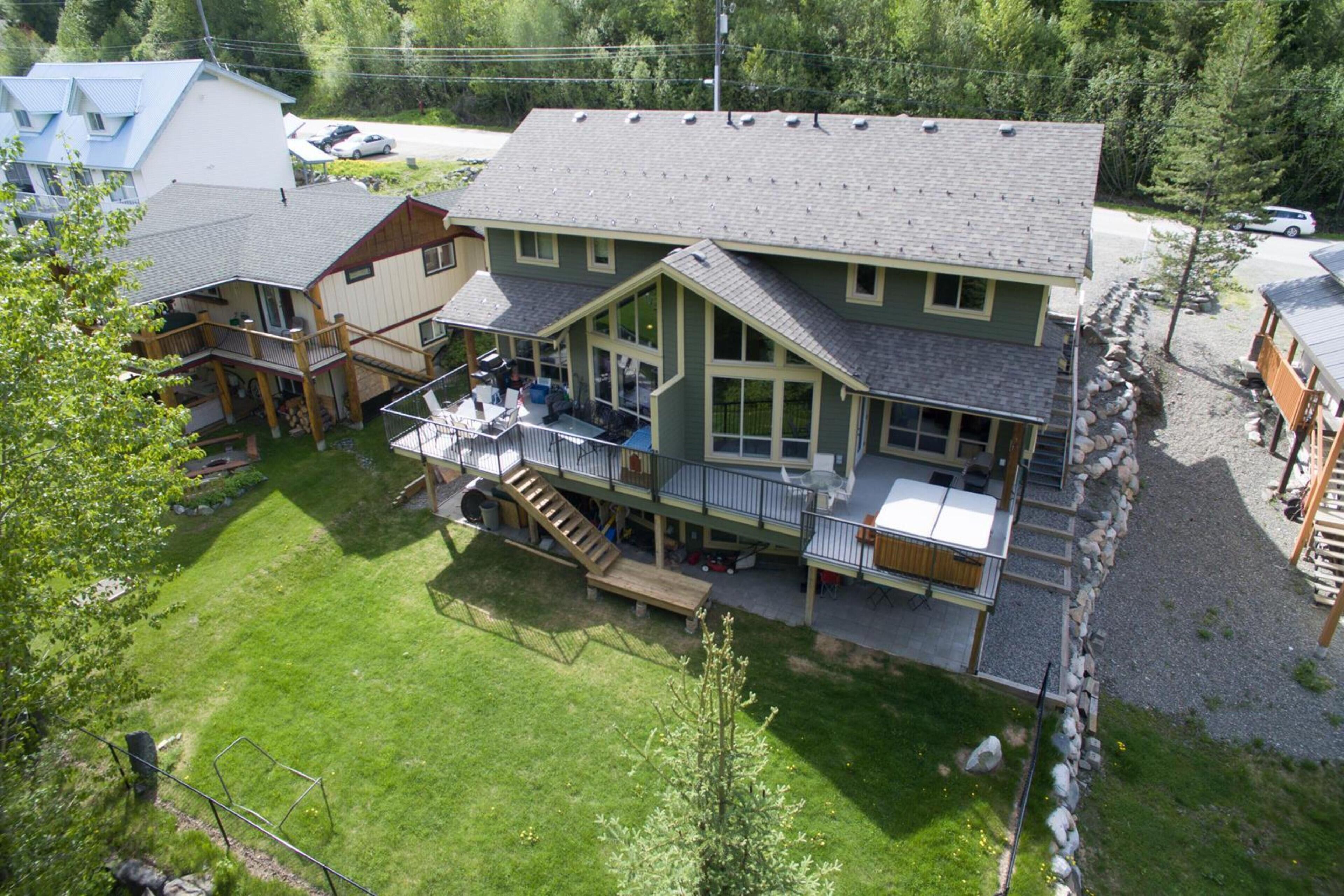 Pineview Lodge by Bear Country