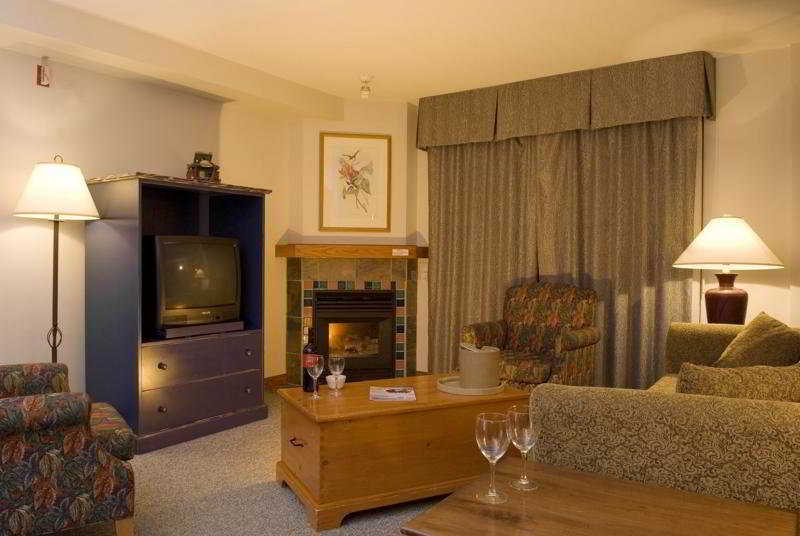 Sun Peaks Resort - Hearthstone Lodge