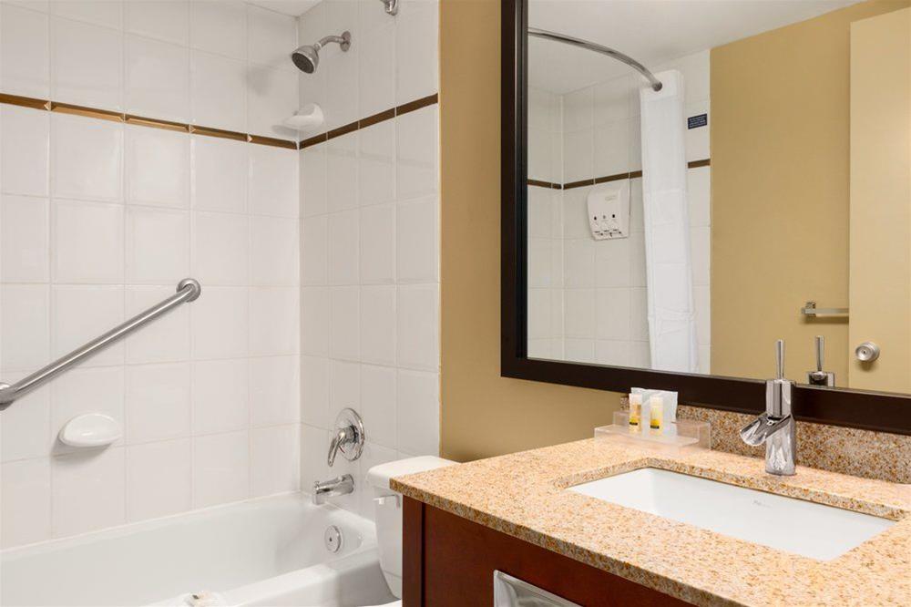 Days Inn by Wyndham Terrace