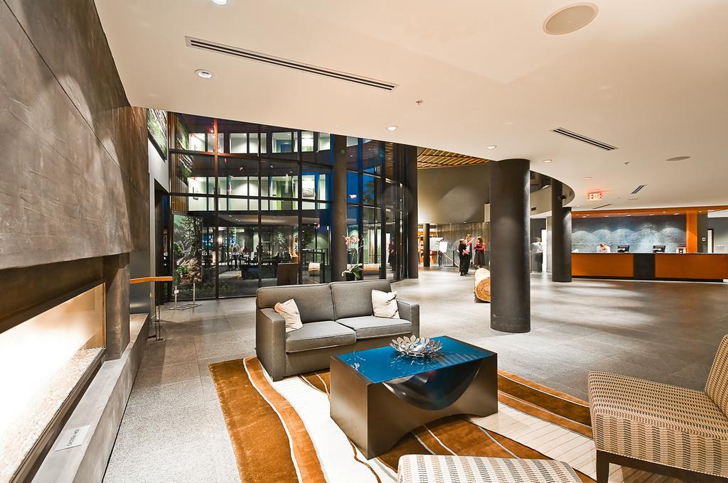 Black Rock Oceanfront Resort